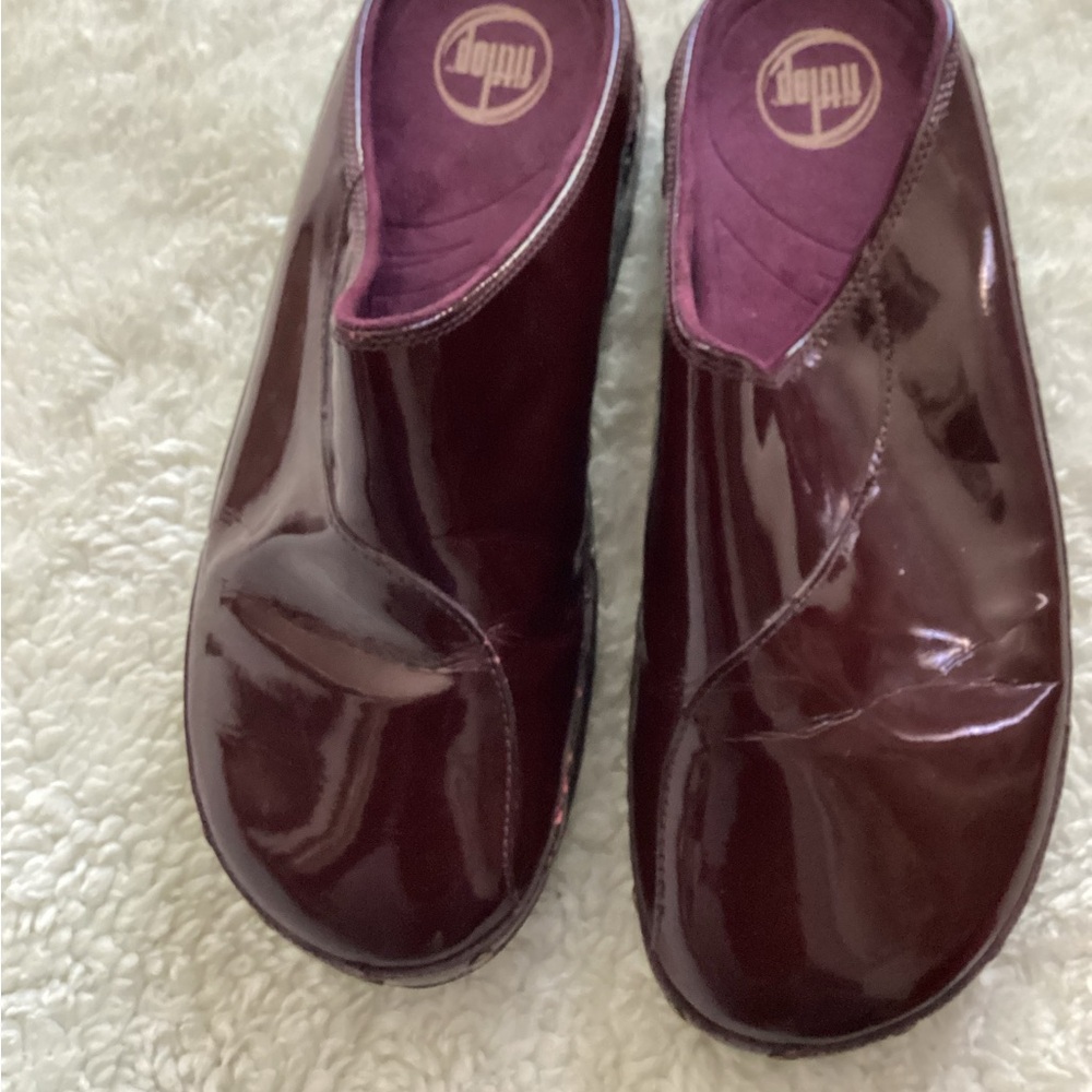 Fitflop Women's Patent Burgundy Slip-On Mules